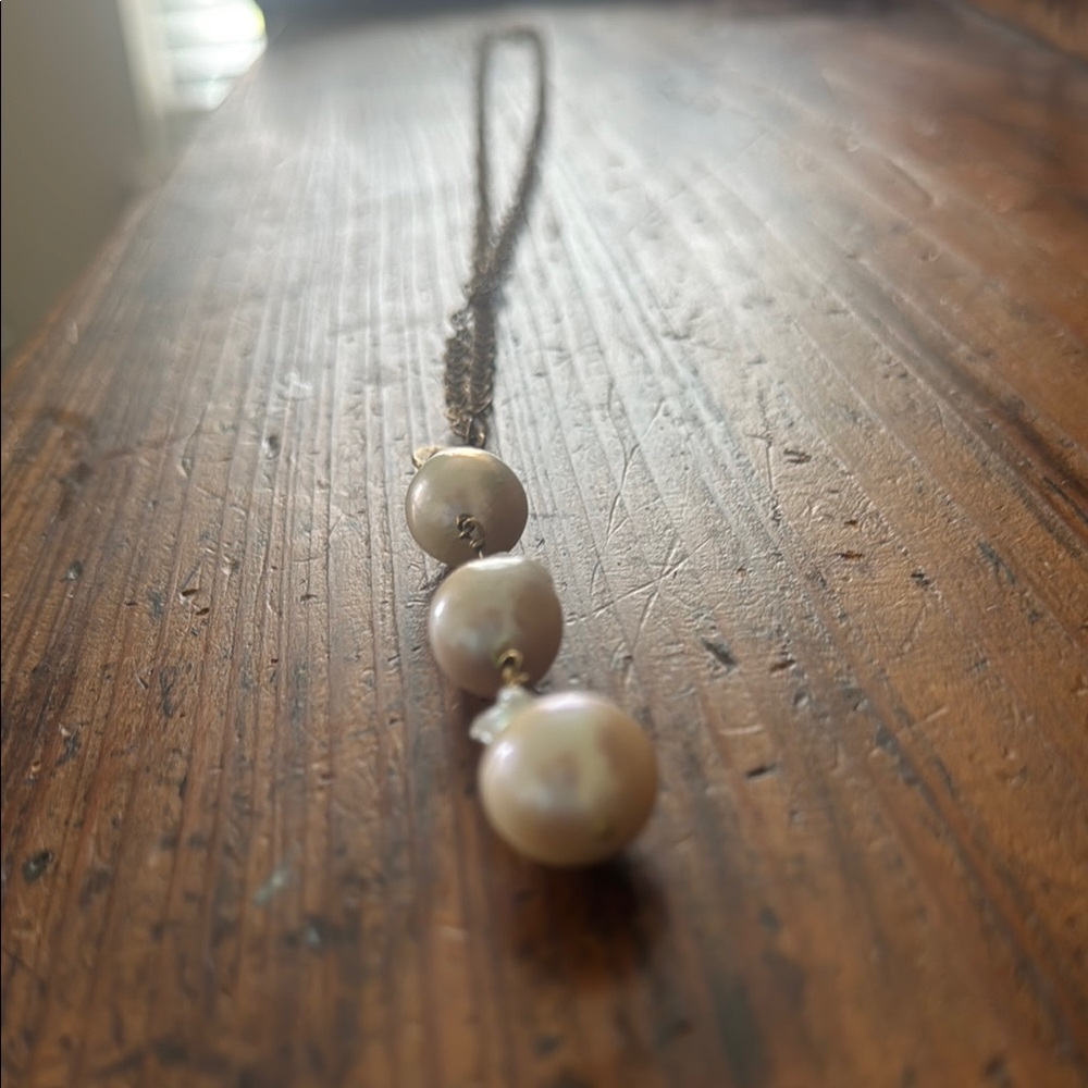 Cream Minimalist Pearl Necklace